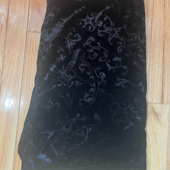 Killstar Black Velvet High Waist Shorts - Picture 5 of 5